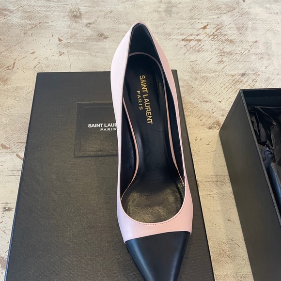 COPY - YSL Pump pink and black - Picture 5 of 8